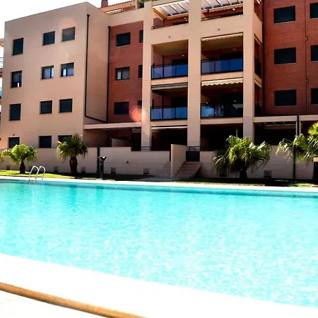 Apartamento Darsena Planta Baja Con Jardín, Frente Al Puerto Náutico